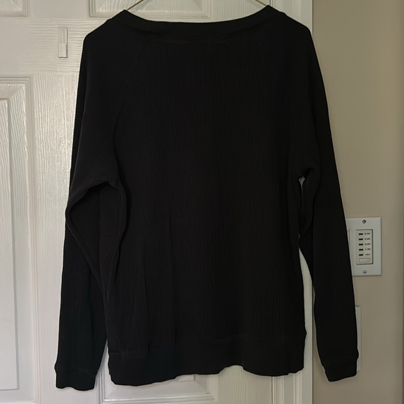 TNA Medium Waffle Crew Sweater - Picture 2 of 4